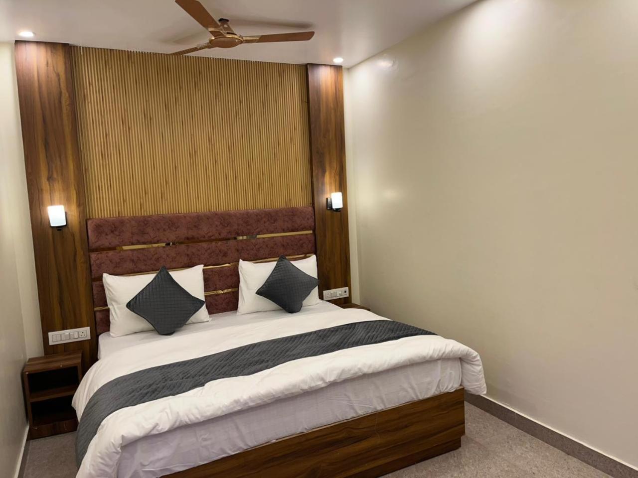 Hotel Grand Safari Kotdwara Экстерьер фото
