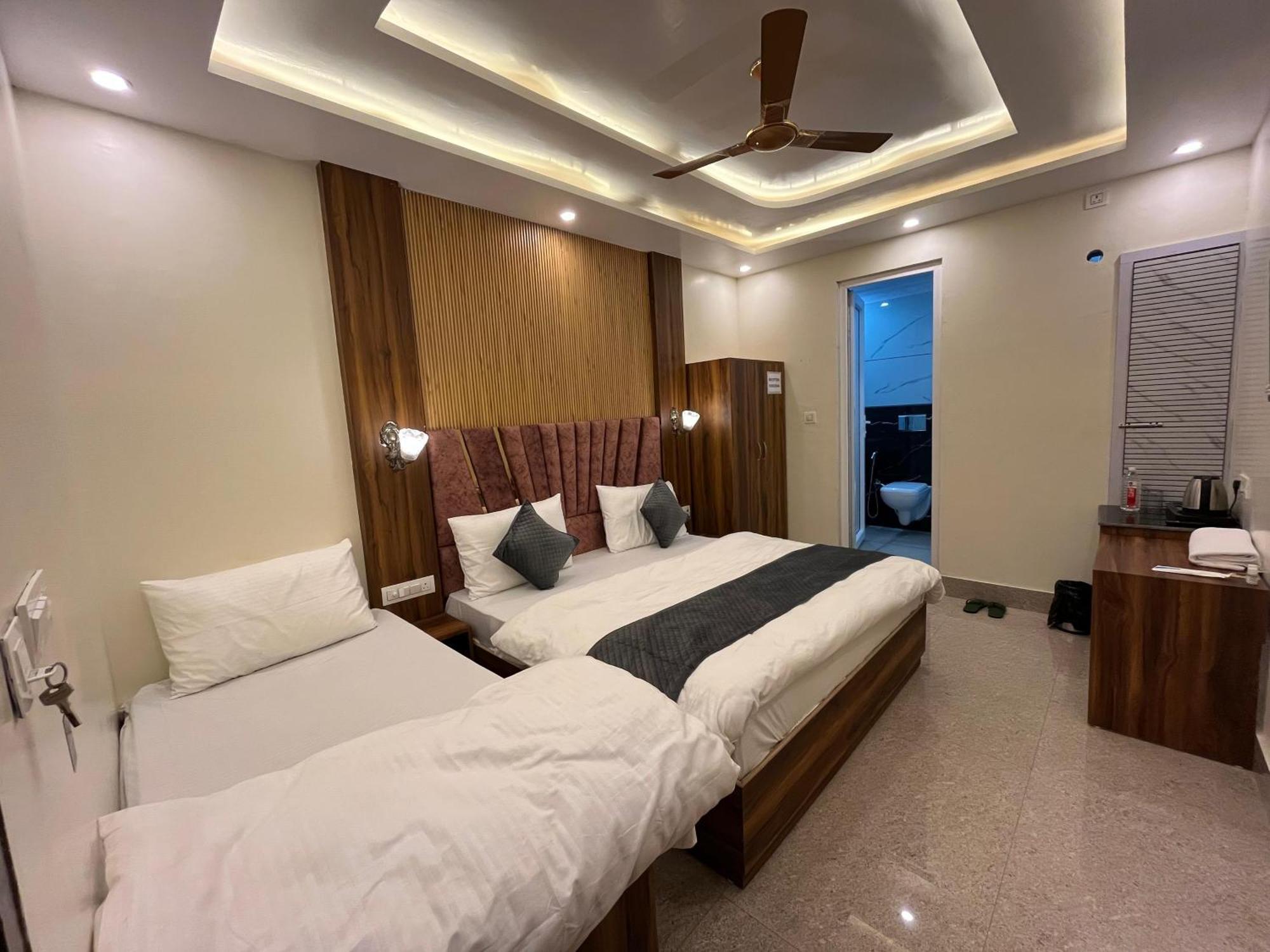 Hotel Grand Safari Kotdwara Экстерьер фото